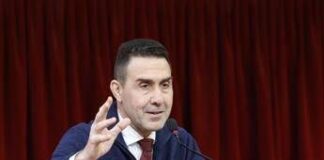 Sondaggio politico, frenano Fratelli d’Italia e Pd. Vannacci debutta con 1,6%