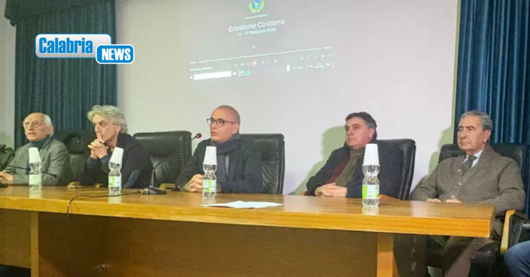 Sindaci del Tirreno cosentino chiedono opere contro erosione costiera e dissesto idrogeologico