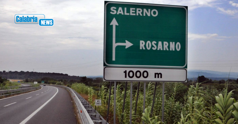 Incidente a tir sulla corsia nord della A2 tra Rosarno e Mileto: ferito il camionista
