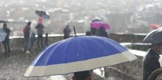 Caldo non dura, in arrivo pioggia e freddo: come cambia meteo in Italia