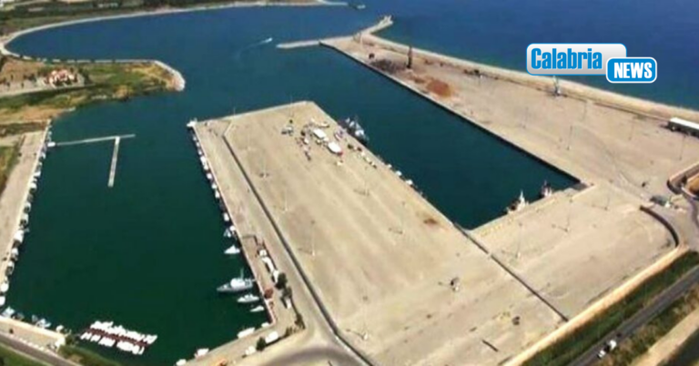 Porti, con il bando Feampa finanziamenti per Corigliano Rossano, Roccella Jonica e Cariati