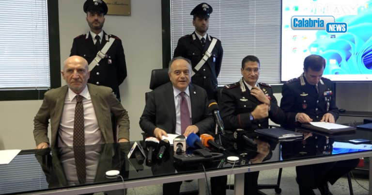 Camorra, blitz contro il clan dei Casalesi. Gratteri: per droga alleati con la cosca Bellocco
