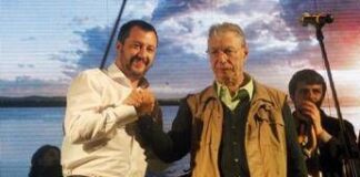 La Lega annulla tutti gli eventi, Salvini: “Giornata dedicata a Umberto Bossi”