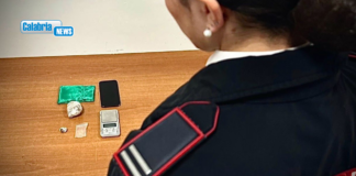 Lamezia, droga pronta per lo spaccio: 19enne arrestato con oltre 50 grammi di hashish