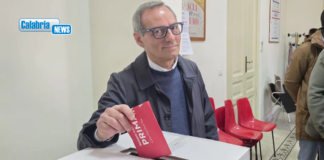 Reggio, Domenico Battaglia vince primarie e sarà candidato sindaco per il centrosinistra