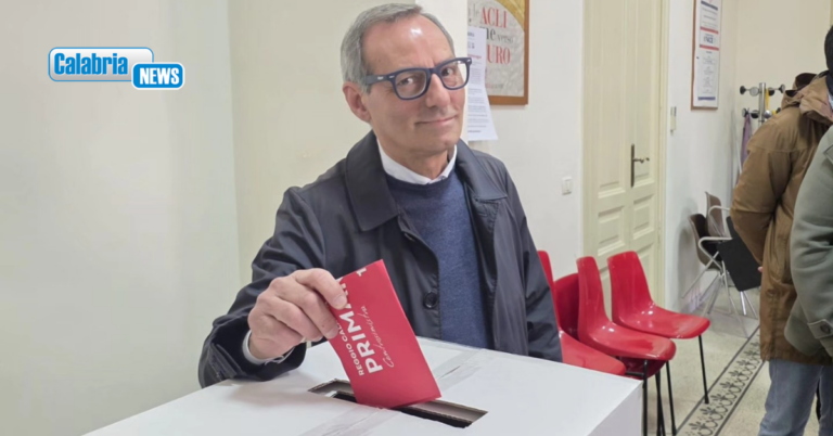 Reggio, Domenico Battaglia vince primarie e sarà candidato sindaco per il centrosinistra