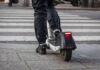 Monopattini, dal 16 maggio scatta obbligo targa e assicurazione: multe fino a 400 euro