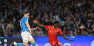 Napoli-Lecce, Banda si accascia a terra per un malore. Cos’è successo