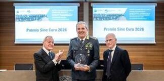 Università Campus Bio-Medico Roma, premio Sine Cura al generale Andrea De Gennaro