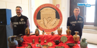 Carabinieri Tpc consegnano reperti a Parchi archeologici Crotone e Sibari