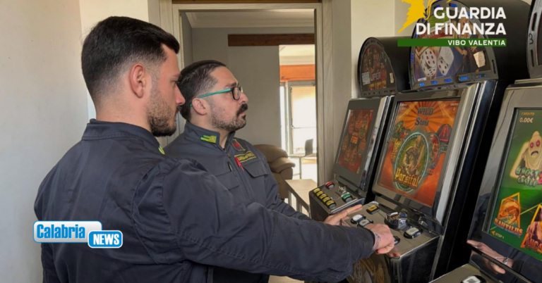 Slot machine e centro scommesse illegali scoperti dalla GdiF nella provincia di Vibo Valentia