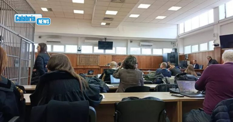 Processo strage migranti a Cutro, consulente Procura: ritardi nei soccorsi ed errori sui radar