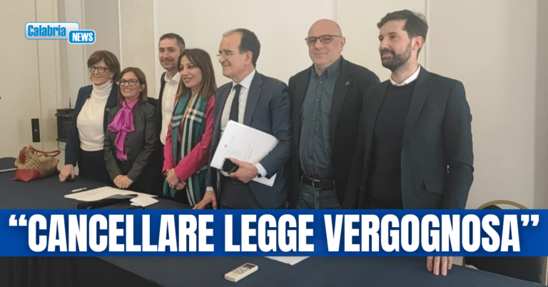 Sottosegretari in Calabria, centrosinistra: iniziativa popolare per proposta di legge abrogativa