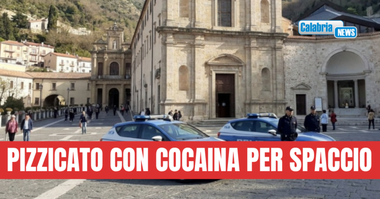 Sacerdote del Santuario di San Francesco di Paola segnala individuo molesto: scatta arresto
