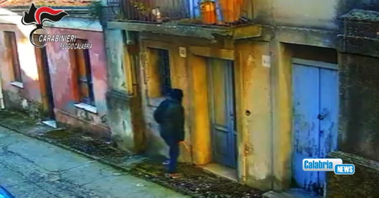 VIDEO-Truffe ad anziani: sgominata nel reggino banda del “finto maresciallo”