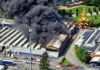Torino, maxi incendio a Beinasco: evacuate case vicine. Sindaco: “Tenete chiuse le finestre”
