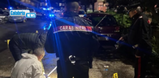 Sant’Onofrio, torna la paura: colpi di pistola nella notte, gambizzato un 21enne
