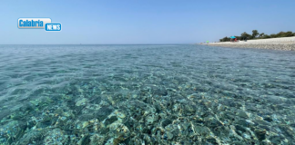 In Calabria le “Bandiere Blu” salgono a 27: Ecco le spiagge premiate tra conferme e new entry