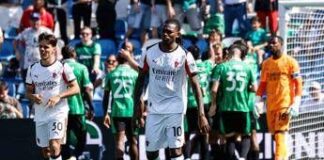 Milan, tifosi in rivolta dopo sconfitta con Sassuolo: “Imbarazzanti”