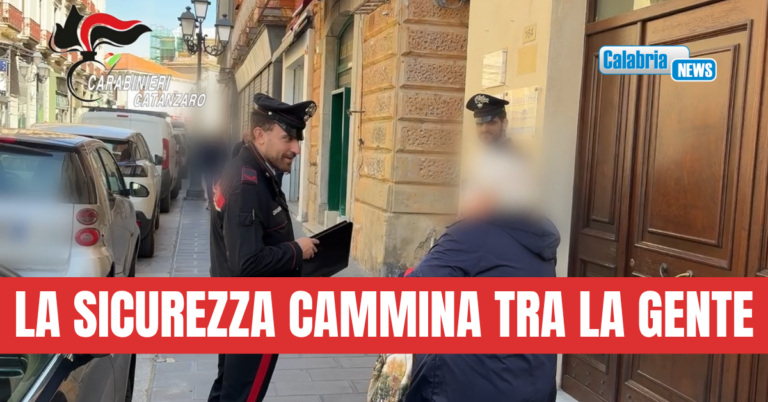 VIDEO-Implementate le pattuglie dei Carabinieri a piedi nei principali centri urbani della provincia di Catanzaro