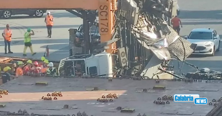 Incidente sul lavoro al porto di Gioia Tauro: si ribalta una gru di grosse dimensioni, ferito un operaio