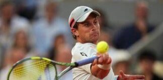 Roland Garros, Tabur litiga con arbitro durante match con Sinner: cos’è successo