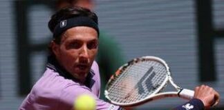Roland Garros, furia Rinderknech con Berrettini: distrugge la racchetta