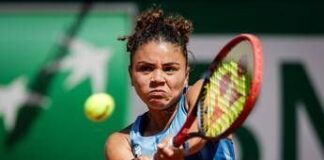 Roland Garros, time-out medico e lacrime per Paolini: l’azzurra eliminata al secondo turno