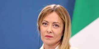 Ucraina, Meloni: “Sostegno a Kiev e pressione sulla Russia. Ue individui figura autorevole per negoziato”