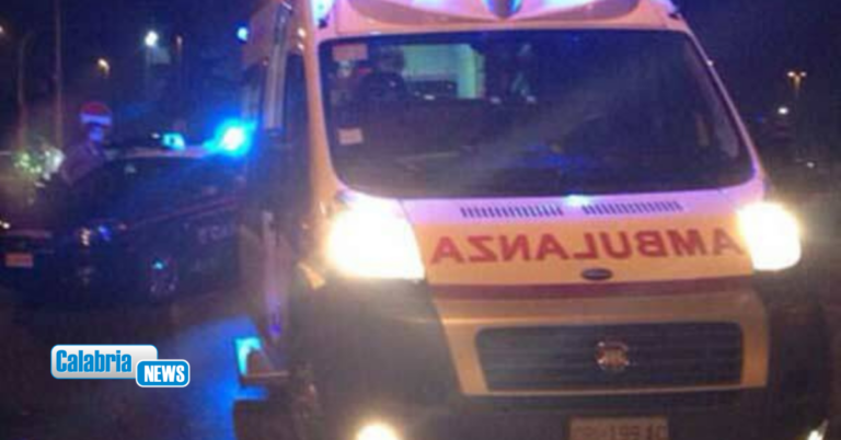 Violento impatto sulla SS 106 jonica a Trebisacce: morti moglie e marito, cinque feriti