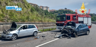 Impatto mortale sulla Tangenziale Est a Catanzaro: deceduta una donna, tre feriti