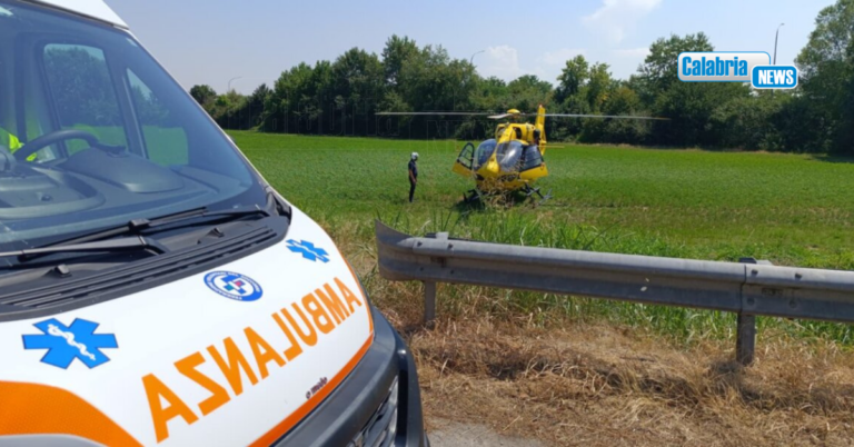 Nicotera Marina, impatto violento tra furgone e camion: Muore giovane che stava andando al lavoro