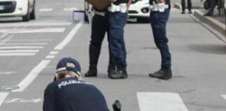 Auto pirata travolge due ragazzi a Guidonia: muore 23enne, ferito l’amico