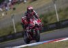 Bagnaia vince sprint MotoGp in Repubblica Ceca, cade Bezzecchi: ordine di arrivo e classifica piloti aggiornata