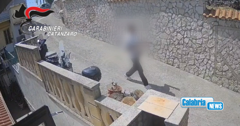 VIDEO-I Carabinieri di Catanzaro in poche ore sventano due truffe a soggetti vulnerabili