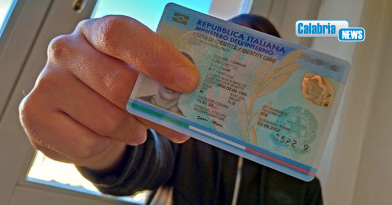 Slitta l’addio alla carta d’identità cartacea, sarà valida anche oltre il 3 agosto: Ecco perchè