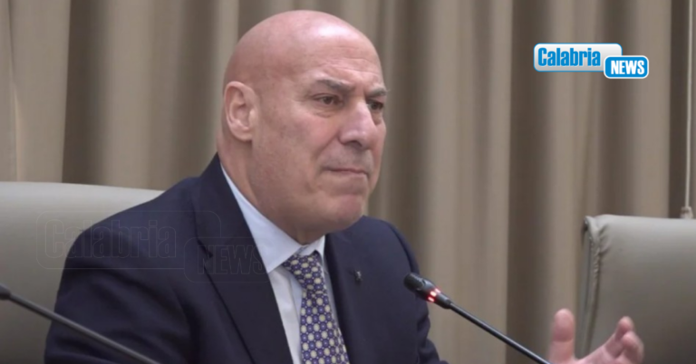 Falso in atto pubblico, sindaco di Crotone: Fornito ogni elemento utile per corretta ricostruzione fatti