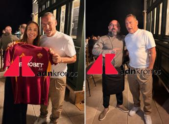 Totti conquista anche Malta, a cena nella Steak House ‘Era Ora’ tra tifosi e palleggi