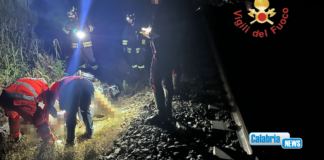 Nella notte 21enne travolto da treno merci sulla tratta ferroviaria Lamezia-Reggio Calabria: E’ in codice rosso