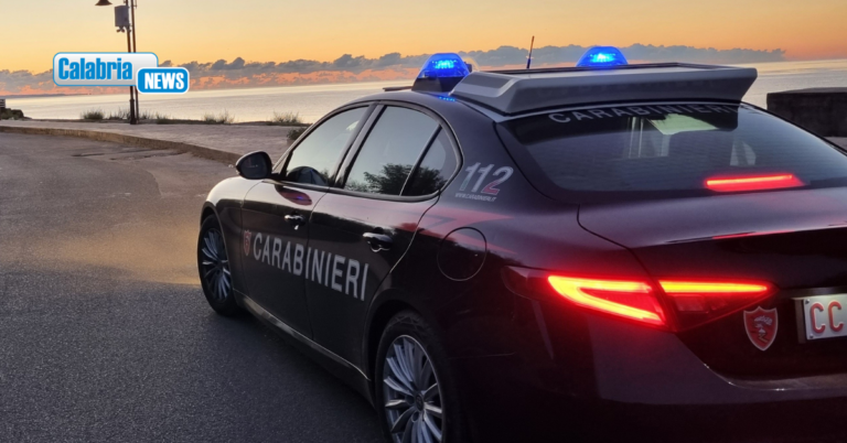 Sellia Marina, ubriaco alla guida ignora alt e scappa: Bloccato sul lungomare dai Carabinieri
