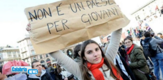 Sole24ore, esodo di giovani dal Sud: in sei anni 313mila under35 in meno, male la Calabria