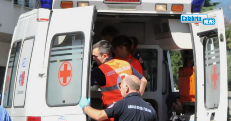 Violento impatto fra tre autovettura: un morto e cinque feriti sulla SS616 a Colosimi nel Cosentino