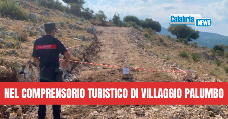 Lavori abusivi in area sottoposta a vincolo paesaggistico: tre persone denunciate e due mezzi sequestrati