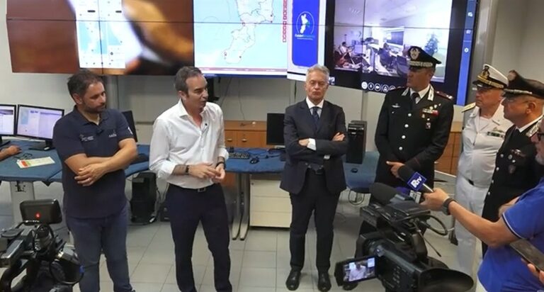 “Tolleranza Zero tutto l’anno”, la Regione rafforza il sistema di tutela ambientale: nasce l’App “CalabriAmbiente”