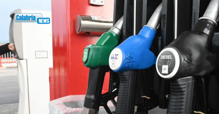 Prezzi carburanti in aumento, gasolio sale a 2,124 euro al litro. Benzina self venduta a 1,949 euro