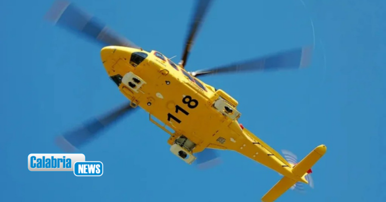 Corigliano-Rossano, bambina di 5 anni investita da un’auto a Schiavonea: grave in ospedale a Cosenza
