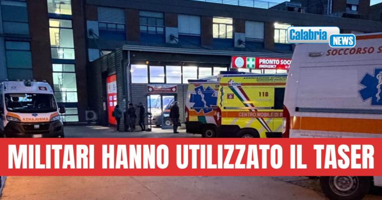 Cosenza, calci e pugni a medico del pronto soccorso: pregiudicato 36enne bloccato dai Carabinieri