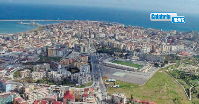 Si spopolano i capoluoghi calabresi, non basta l’immigrazione internazionale. Crotone e Reggio male