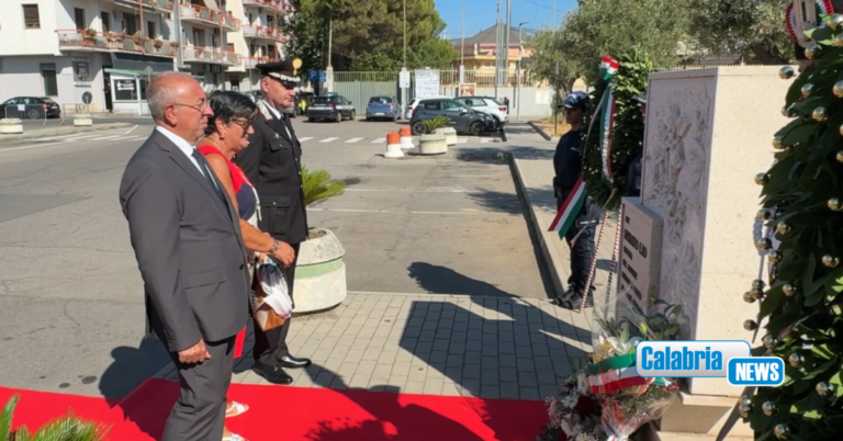 VIDEO-I Carabinieri commemorano l’Appuntato Scelto Renato Lio, medaglia d’oro al valor civile alla memoria