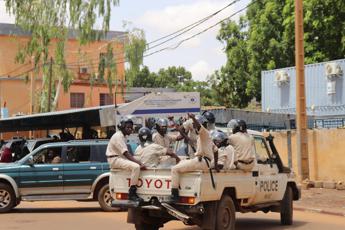 Niger, caos a Niamey: scontri dopo tentato assalto a palazzo presidenziale﻿